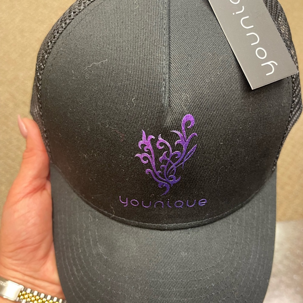 Younique logo cap